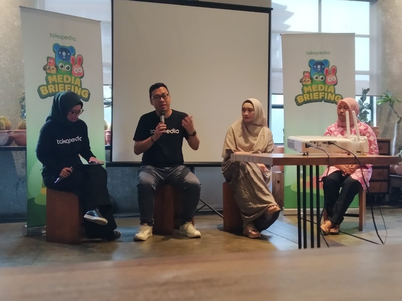 Program Hyperlocal Tokopedia Tingkatkan Penjualan Umkm Kapol Id