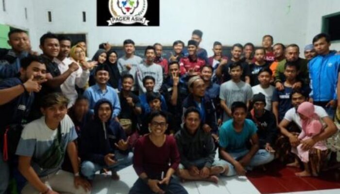 Aksi Keren Relawan Muda Lintas Kampus