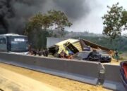 Tabrakan Beruntun 6 Orang Tewas di Tempat