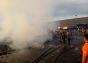 Kebakaran Pasar Cikurubuk, 13 Kios dan 1 Mobil Terbakar