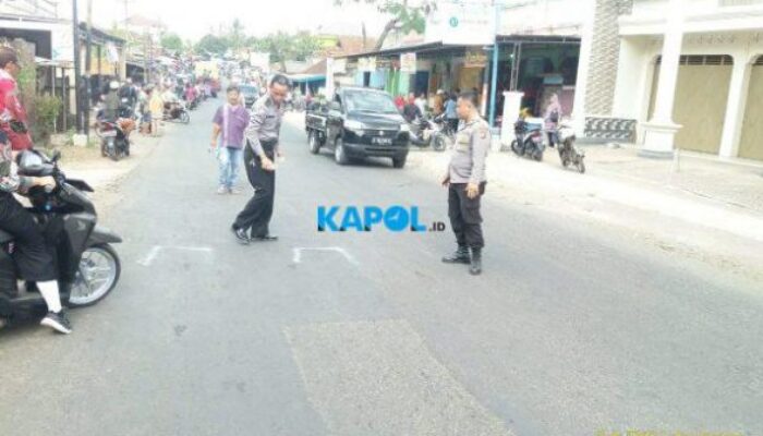 Dua Tewas Terseruduk Mobil Bak Terbuka