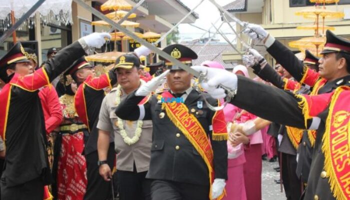 “Farewell Parade” Tradisi Pisah Sambut Pejabat Polres Tasikmalaya Kota