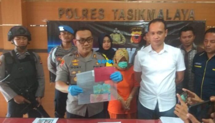Sambil Jaga Anak Sekolah, Mamih Buka Open BO