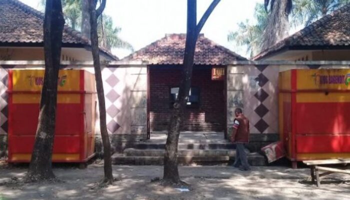 Kolam Renang Bagendit Mubajir