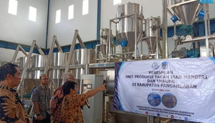 Menteri Susi, Resmikan Pabrik Pakan Ikan dan Embung di Pangandaran