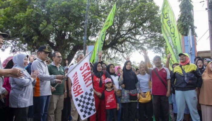 Gerak Jalan Sehat Indihiang Menuju Bale Kota