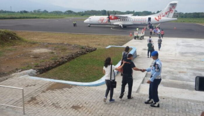 Artis Sindir Penerbangan Ekonomi ke Tasik
