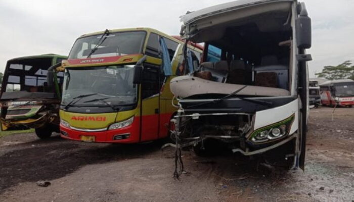 Bus Tabrakan di Tol Cipali: 7 Tewas, 6 Luka Berat,10 Luka Ringan