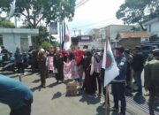 Demo Korupsi di Kejari