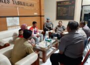 Peraih Medali Emas SEA Games Filipina Pulang Naik Elf