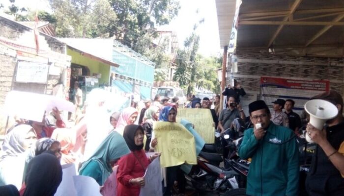 Balon Kades Gagal Seleksi, Panitia Pilkades ‘Diontrog’ Warga