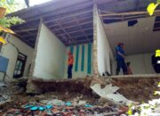 Air Masuk dalam Retakan Rumah Digerus Tinggal Sepotong