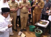 Bupati Sumedang Meletakan Batu Pertama Masjid Besar Sukasari