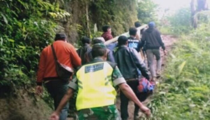 Urung Membangun Warung, Meninggal di Curug Badak