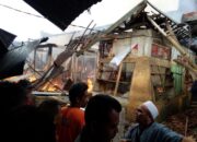 Pasar Cikajang dan Gudang Surpet Kebakaran, Kerugian Ratusan Juta