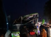 Bus Terguling, 8 Meninggal 30 Luka-luka