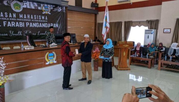 KKN STITNU Alfarabi Melatih Mahasiswa Bijak dan Percaya Diri