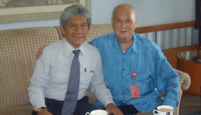 Dua Jam Bersama Karmaka Surjaudaja Pendiri Bank NISP