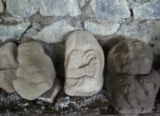 Penemuan Arca Tepat Saat Pengunjung Kawasan Wisata Batu Mahpar Berangsur Sepi