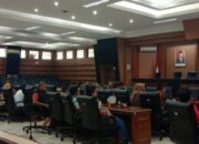 Mengapa Cihideung Dibiarkan Semrawut?