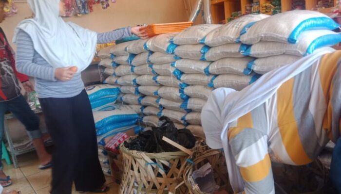 Warga Miskin di Salawu Kecewa, KKS Diblokir