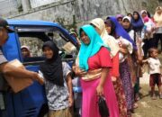 Pencarian Korban Diperpanjang, Warga Dua Kampung Terisolir Dapat Bantuan Sembako