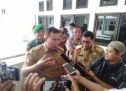 Soal Jas Hujan Alat Pengaman Covid-19, Wali Kota Heran