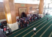 Aminnudin, Masjid Agung Kota Tasik Tidak Tutup