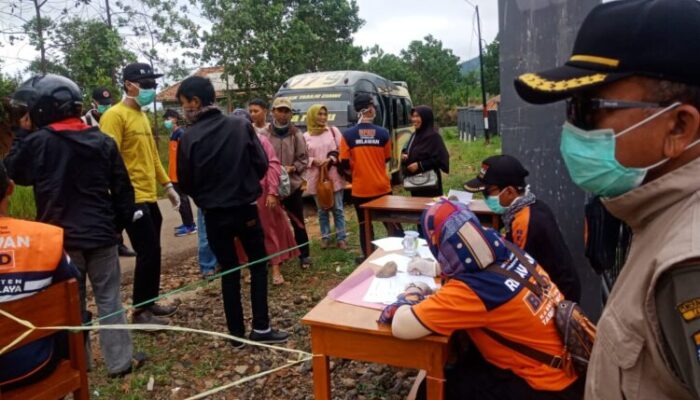 Suhu Tubuh Warga yang Lewat Bojonggambir Dites