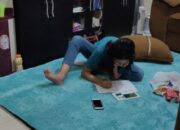 Belajar di Rumah Diperpanjang, Emak-emak Kewalahan