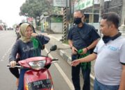 Cegah Covid-19, Forkowas Bagikan Masker