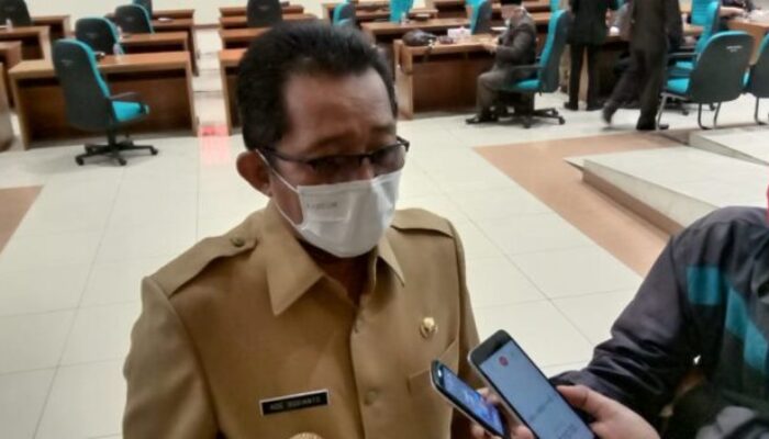 Bupati Minta PLN Kaji Ulang Diskon dan Penggratisan Listrik