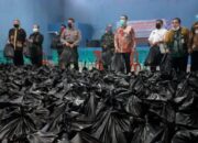Ribuan Paket Sembako Dibagikan IPDN, Antisipasi Covid-19