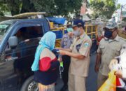 Fokopimcam Leles, Bagikan Masker dan Sosialisasi Cegah Covid-19