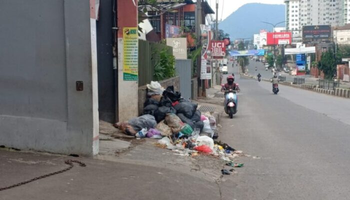 Lengang, Jalan Raya Jatinangor Saat H+12 PSBB Sumedang