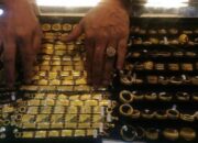 Harga Naik, Warga Tasik Ramai Jual Emas