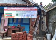 LazisMu dan Ikatan Istri Dokter Indonesia Bedah Rumah di Cimerah