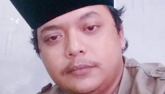 DPRD Kota Tasik Kembalikan Sarung, Komentar Netizen Menohok