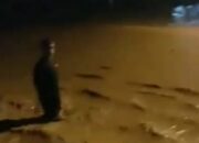 Citarik Meluap Jalan Penghubung Cicalengka-Sumedang Lumpuh