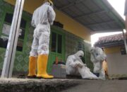 Kontak Erat dengan Sopir Bus, 4 Warga Majalengka Jalani Pemeriksaan PCR