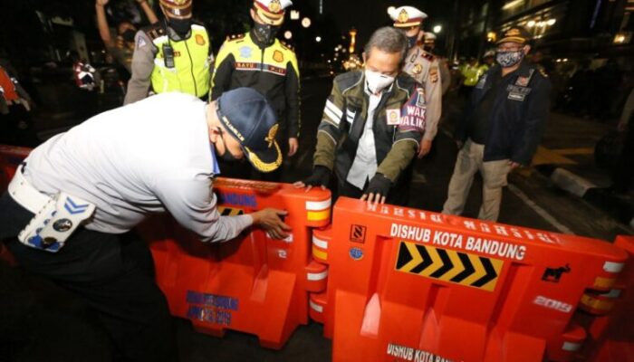 Ruas Jalan Kembali Ditutup, Cegah Gelombang Dua Kasus Corona