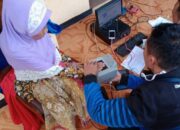 Pandemi Corona, Petugas Disdukcapil Layani Dari Rumah ke Rumah