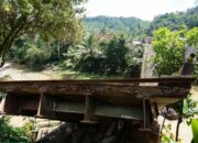 Kades Cayur Desak Pemkab Tasik Realisasikan Jembatan Darurat