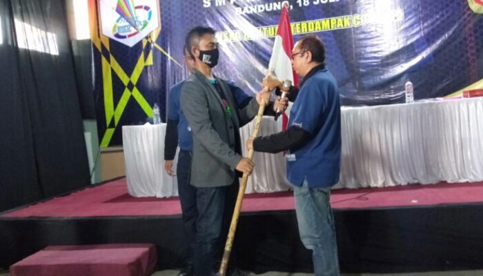 Deden, Jadi Ketua IKA SMPN 17 Bandung