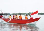 Telkomsel Bersama Kementerian Kelautan dan Perikanan Serahkan Bantuan