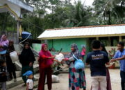 Setengah Ton Beras dari LAZIS Muhammadiyah untuk Kalaksanan dan Cisemut Cipatujah