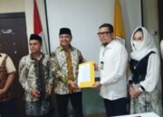 Iwan-Iip Resmi Terima Rekomendasi dan Diusung Partai Golkar