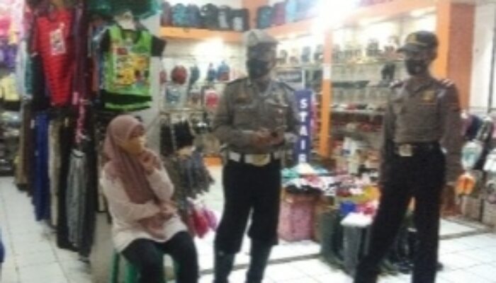 Disiplin Protokol Kesehatan Warga Pasar Sandang Sumedang, Diawasi