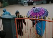 Sungai Cilangla Meluap, 20 Rumah Warga Parungpung Terendam