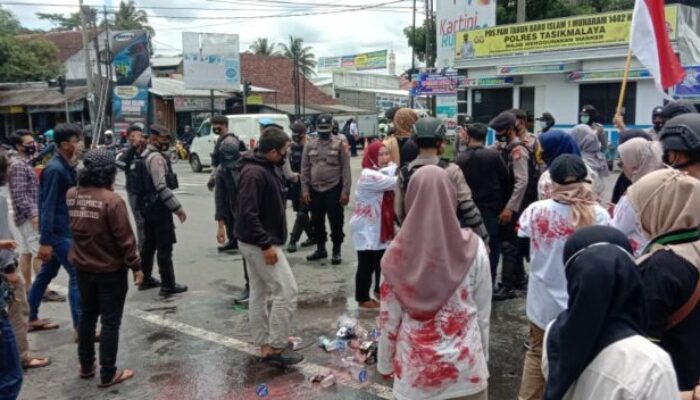 Aktivis Perempuan Tasik Cekcok